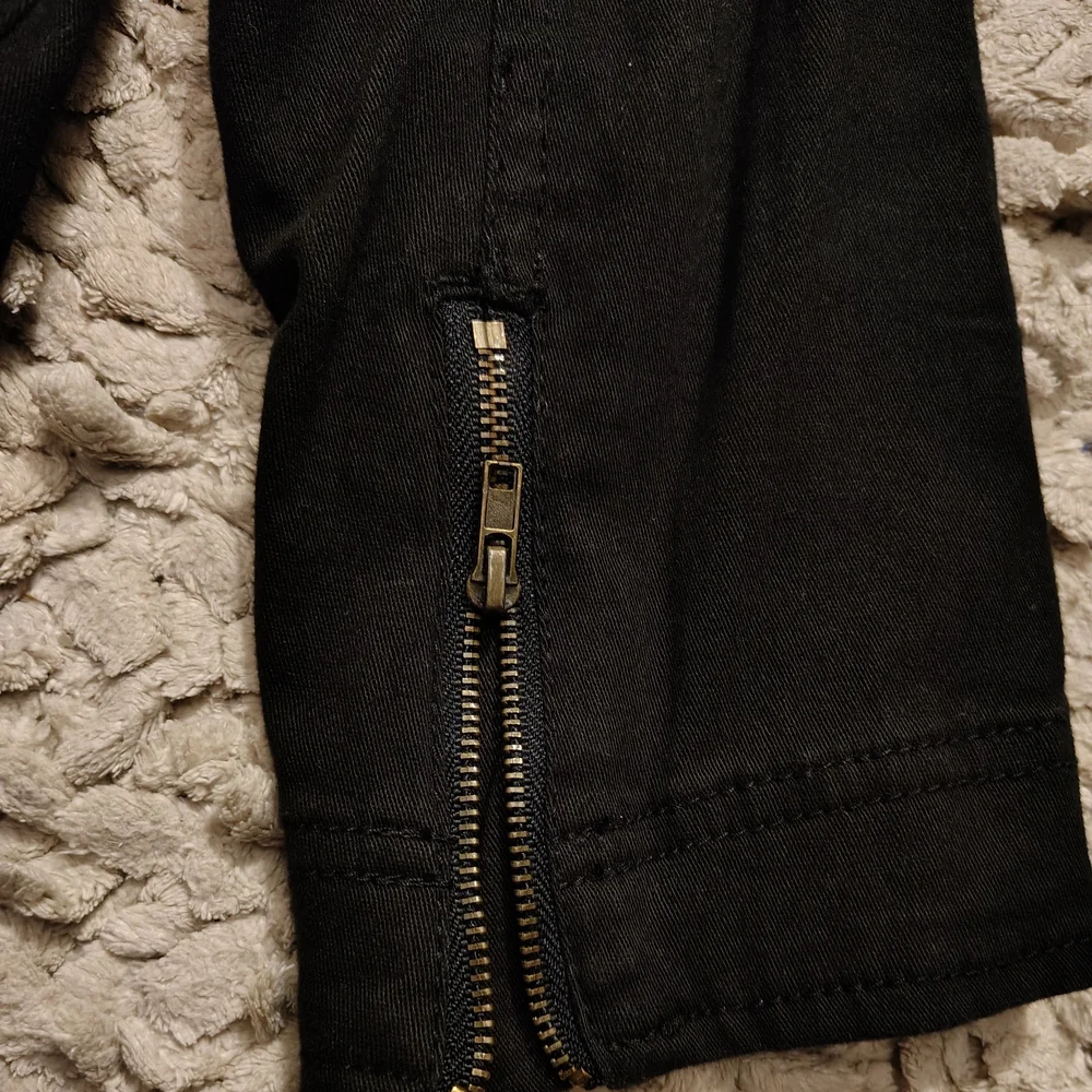 Jacket - Picture 4 of 7
